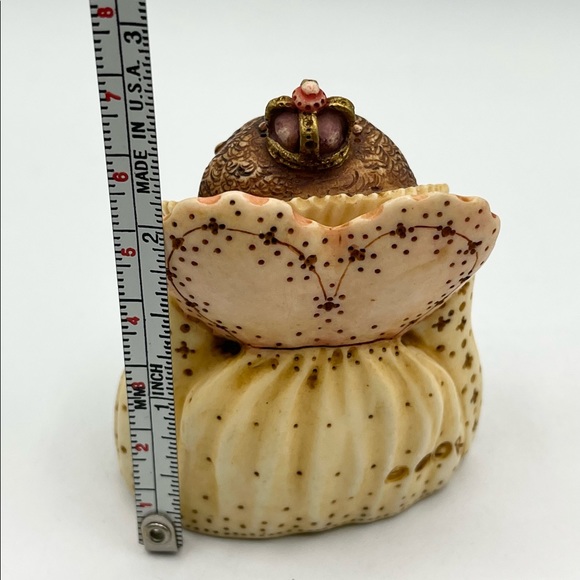 Pot Bellys Queen Elizabeth Trinket Box - Picture 3 of 4